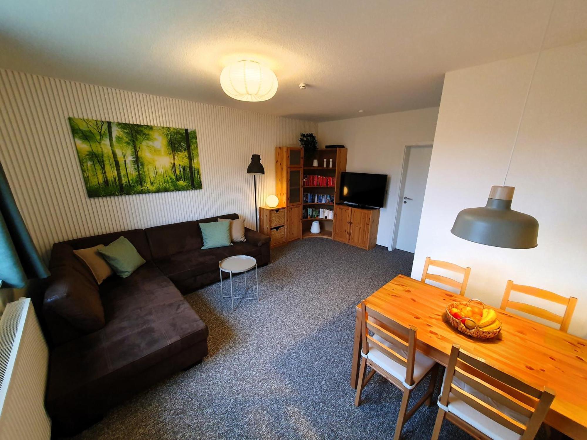 Radfreundliches Wohlfuehl-Apartment Mit Terrasse Und Parkplatz - Fewo Woody Schwerin  Dış mekan fotoğraf